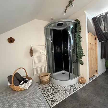Petit Nid Douillet Avec Parking Prive Casa de Férias *
