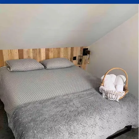 Petit Nid Douillet Avec Parking Privé Сasa de vacaciones *